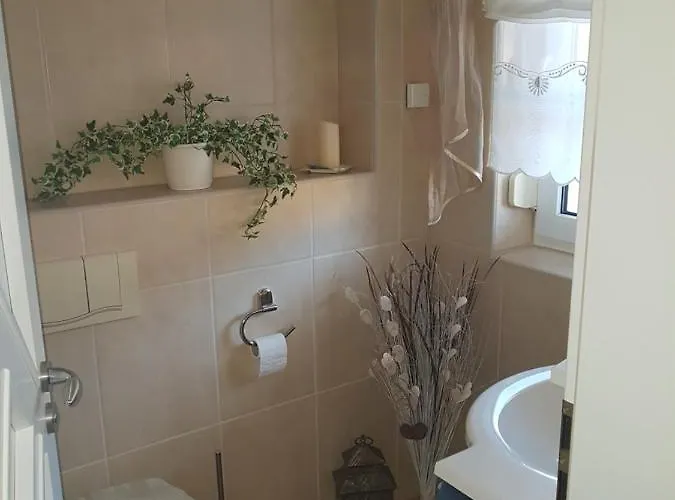 Gaestezimmer Im Bewohnten Efh Mit Pool Und Garten Ziltendorf