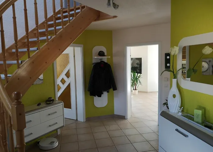 Gaestezimmer Im Bewohnten Efh Mit Pool Und Garten